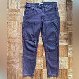 Free People | Skinny Jeans | Plum color | size 28